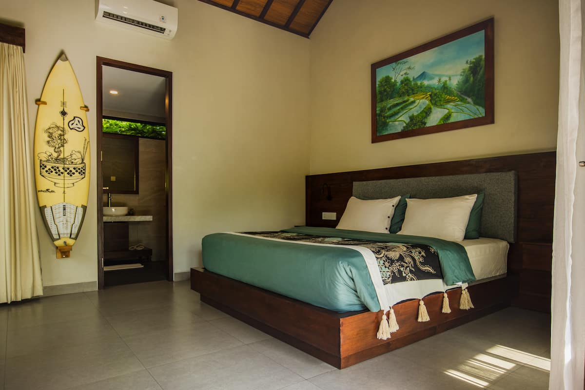 Bedroom image 1