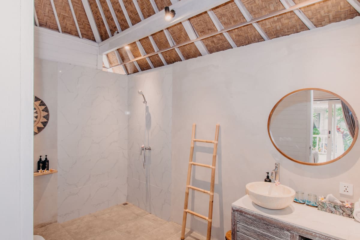 Bedroom image 1