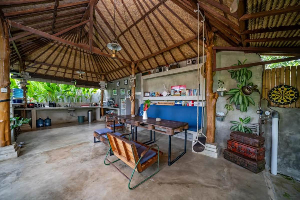 Listing image 1