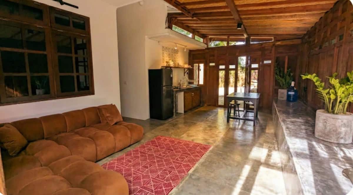 Living room image 1