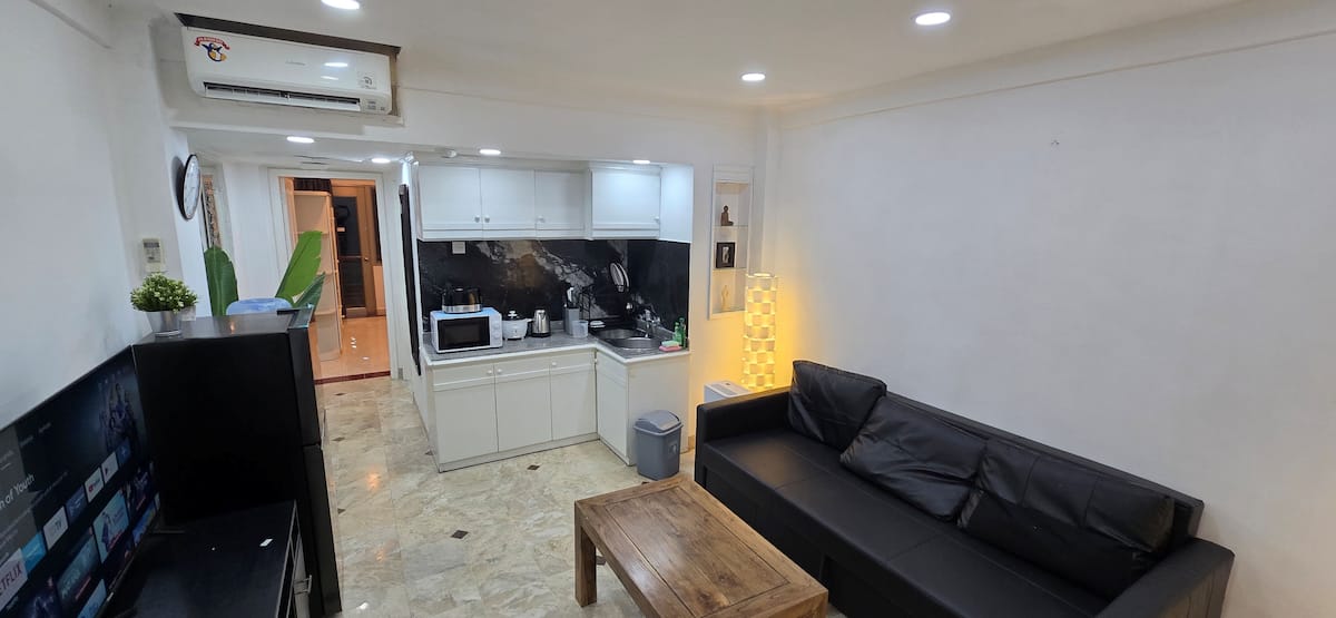 Living room image 1