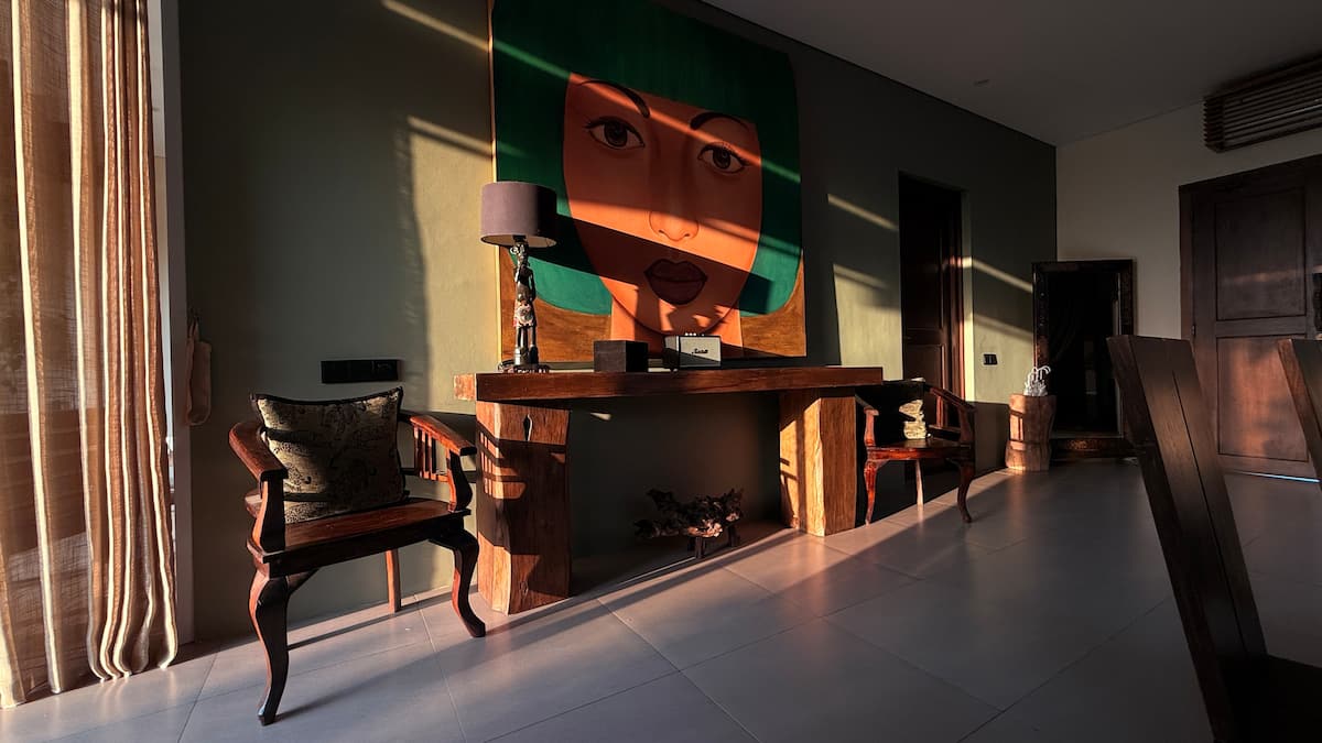 Living room image 1