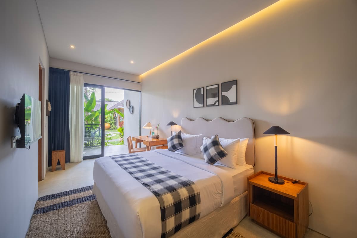 Bedroom image 1