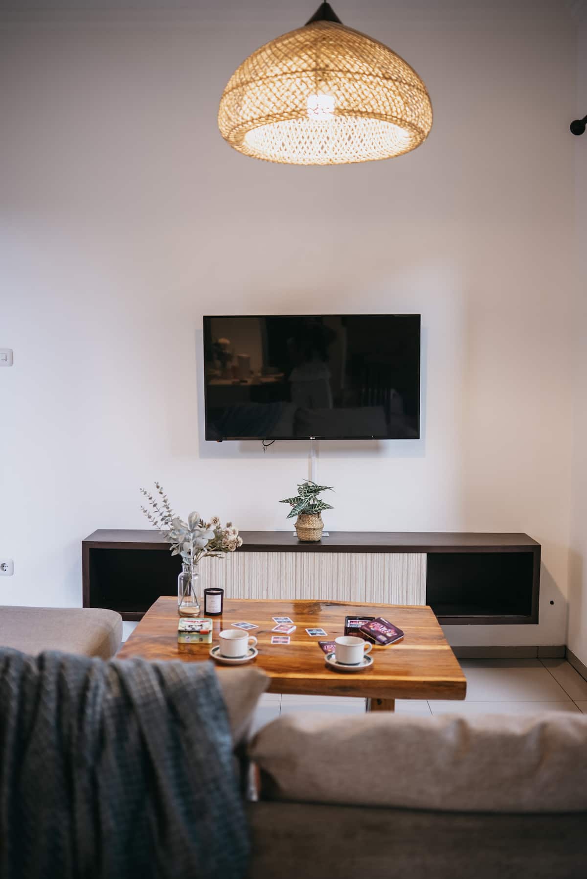 Living room image 1