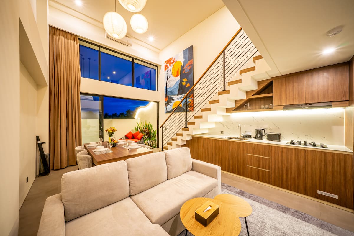 Living room image 1