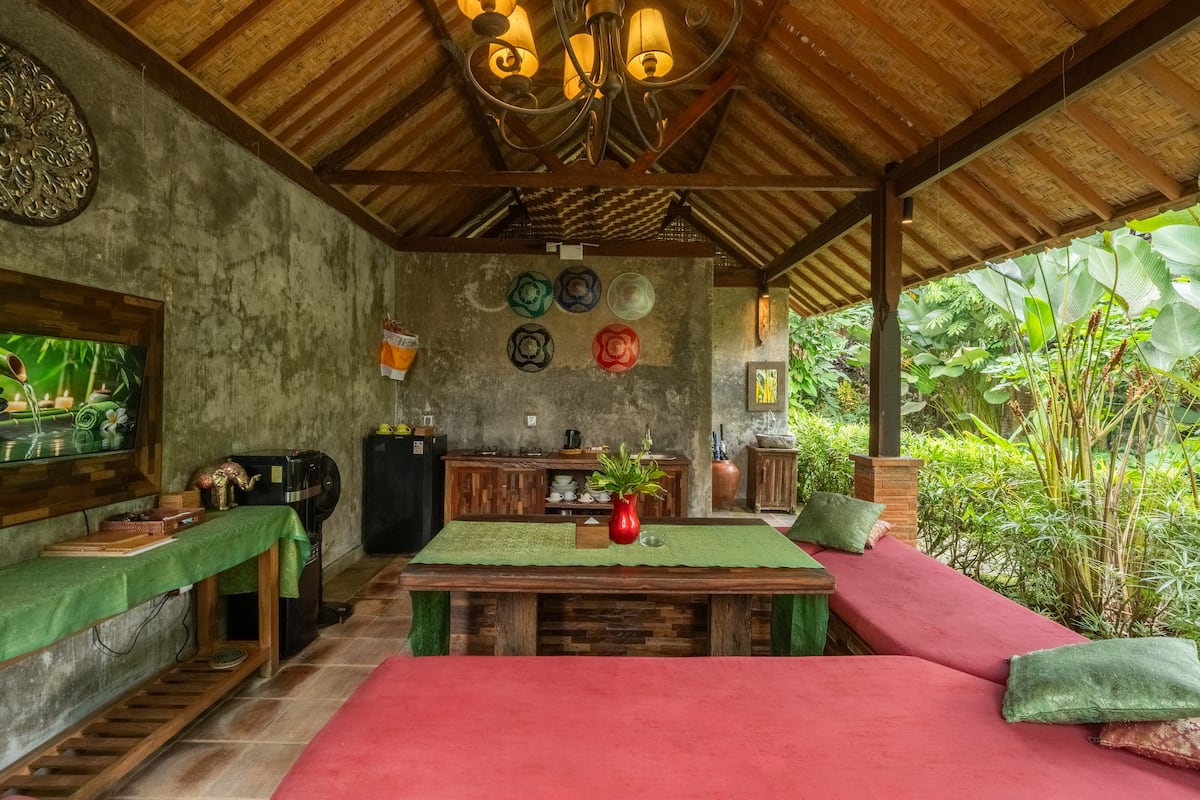 Pool Villa near Bali Pulina, Tis Coffe, & Cretya property photograph