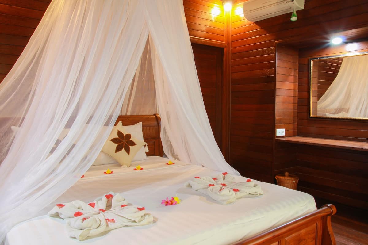 Bedroom image 1
