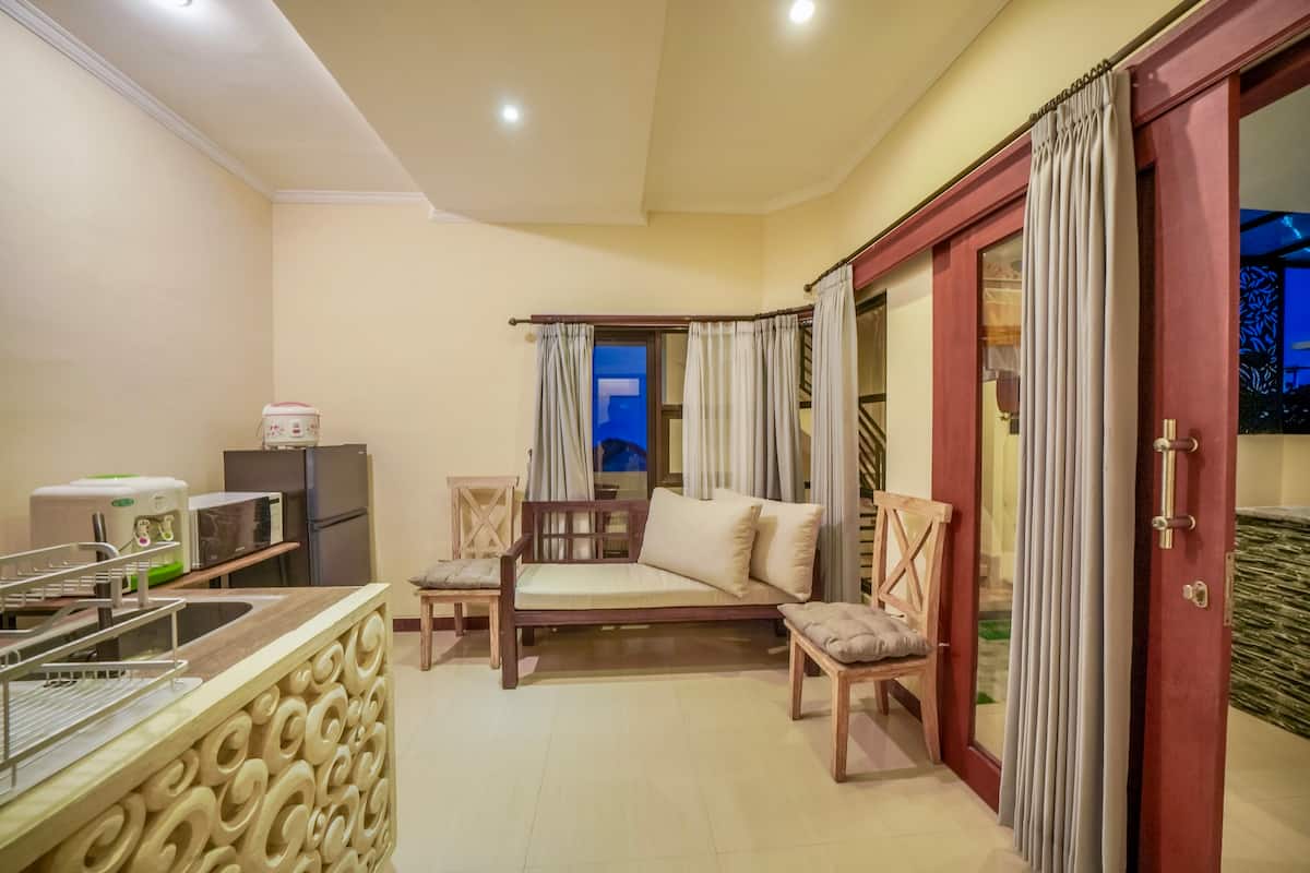 Living room 1 image 1
